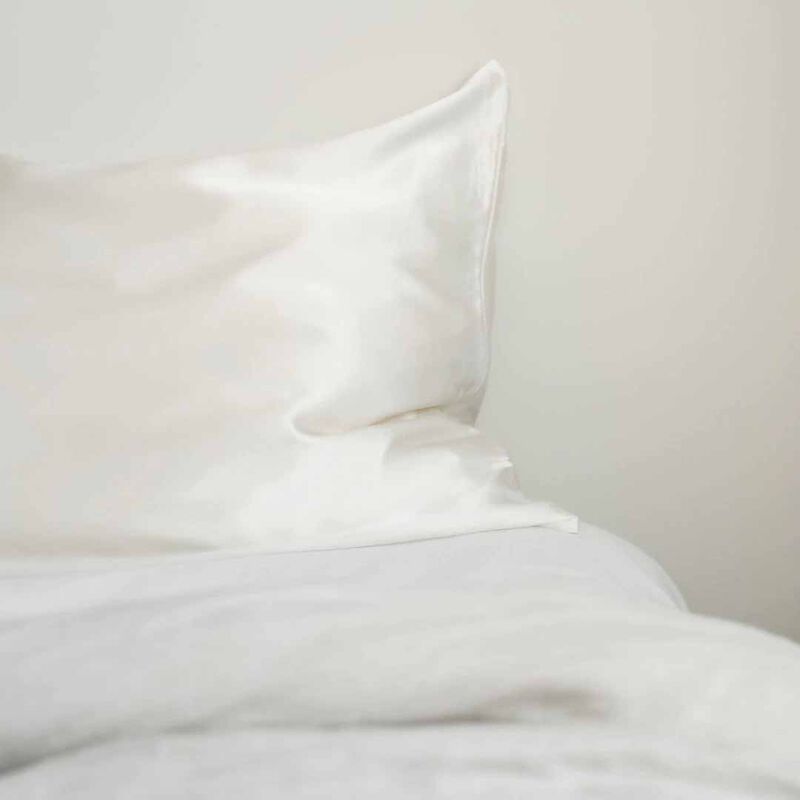 Home Lab 100% Pure Silk Pillowcase image number 21