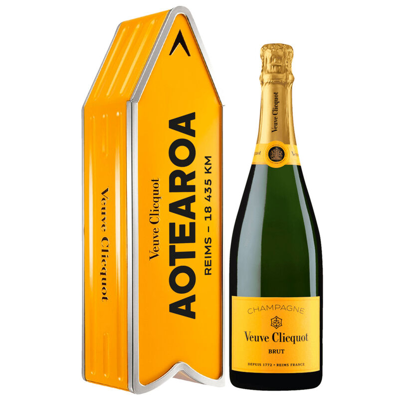 Veuve Clicquot Aotearoa Arrow Gift Tin Limited Edition image number 0