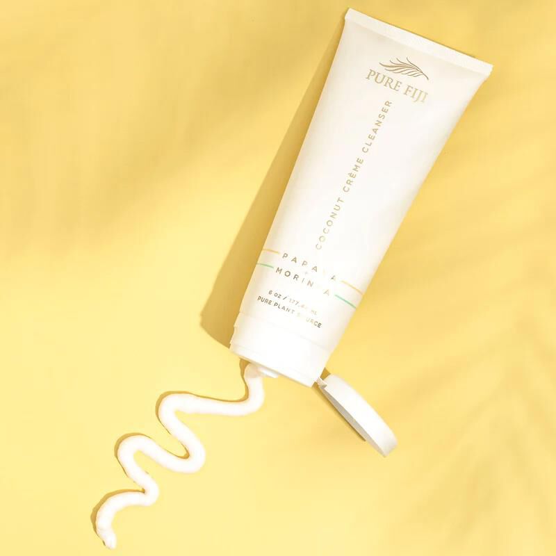 Pure Fiji Coconut Cleanser image number 2