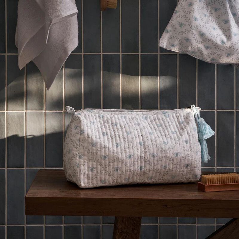 Sophie Allport Wash Bag Quilted Cotton Large - Bees & Leaves image number 3