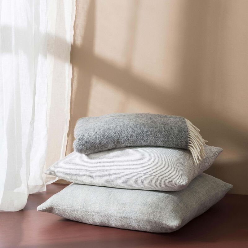 Città Wool Throw Grey 130x180cm image number 2