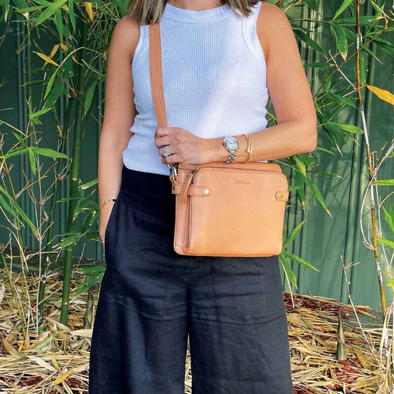 Pierre Cardin Ladies Crossbody image number 1
