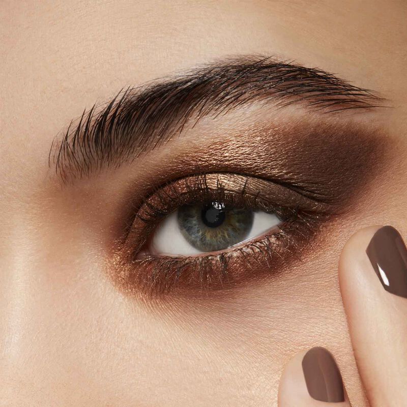 MAC Veluxe Pearl Eyeshadow image number 5