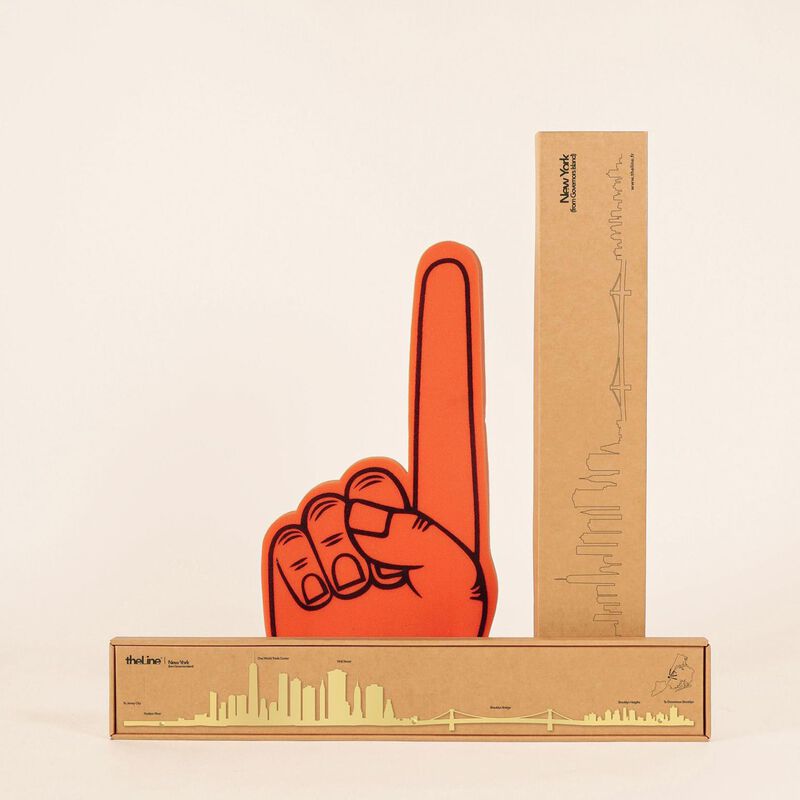 The Line Skyline of New York 2 Gold Steel Silhouette 50cm image number 1
