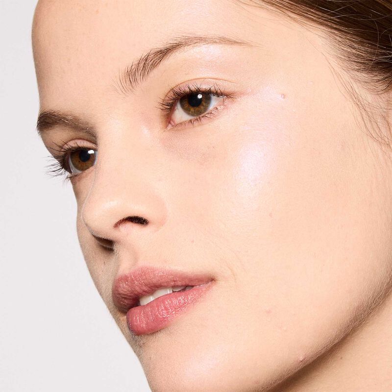 MAC Glow Play Bouncy Highlighter image number 10