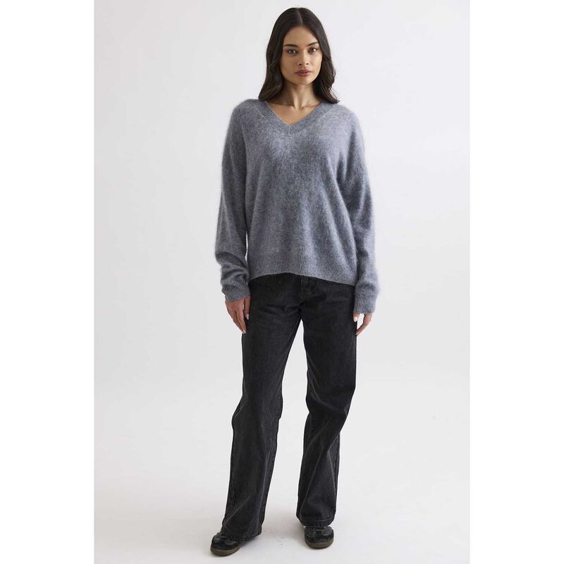 Mia Fratino Lenni Vee image number 3