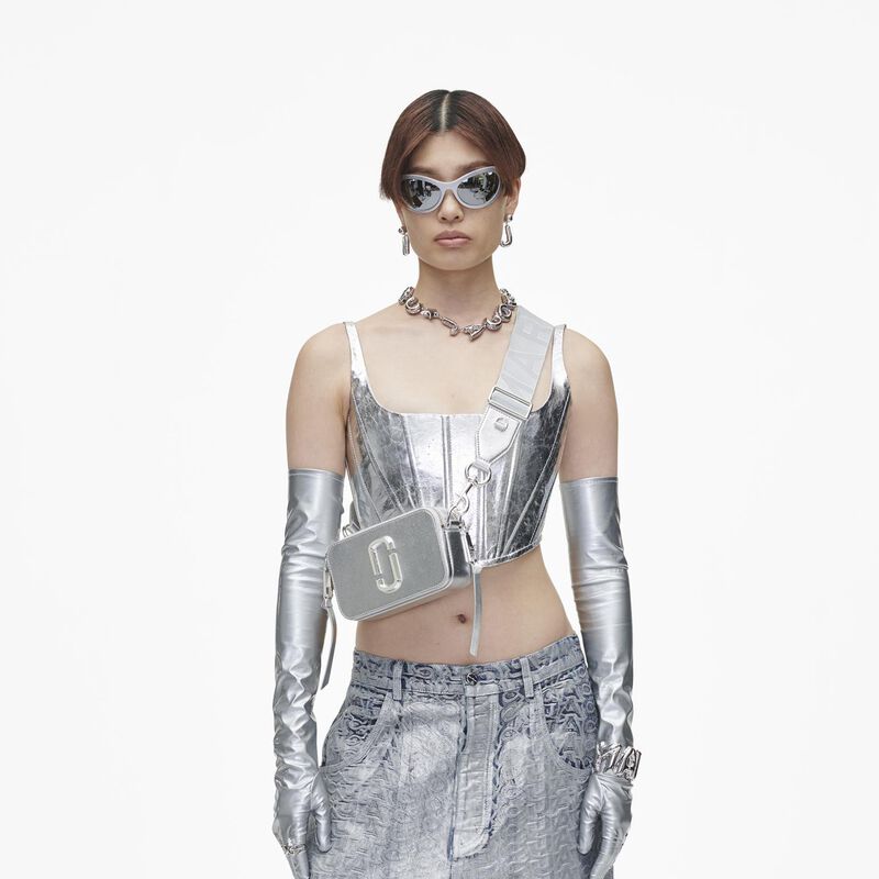 MARC JACOBS The Metallic Snapshot image number 3