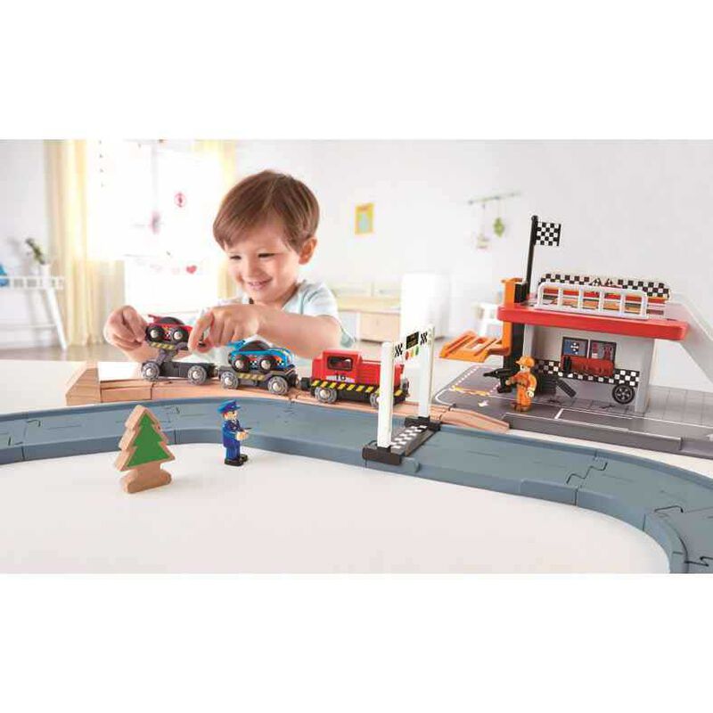 Hape Race Car Transporter image number 1