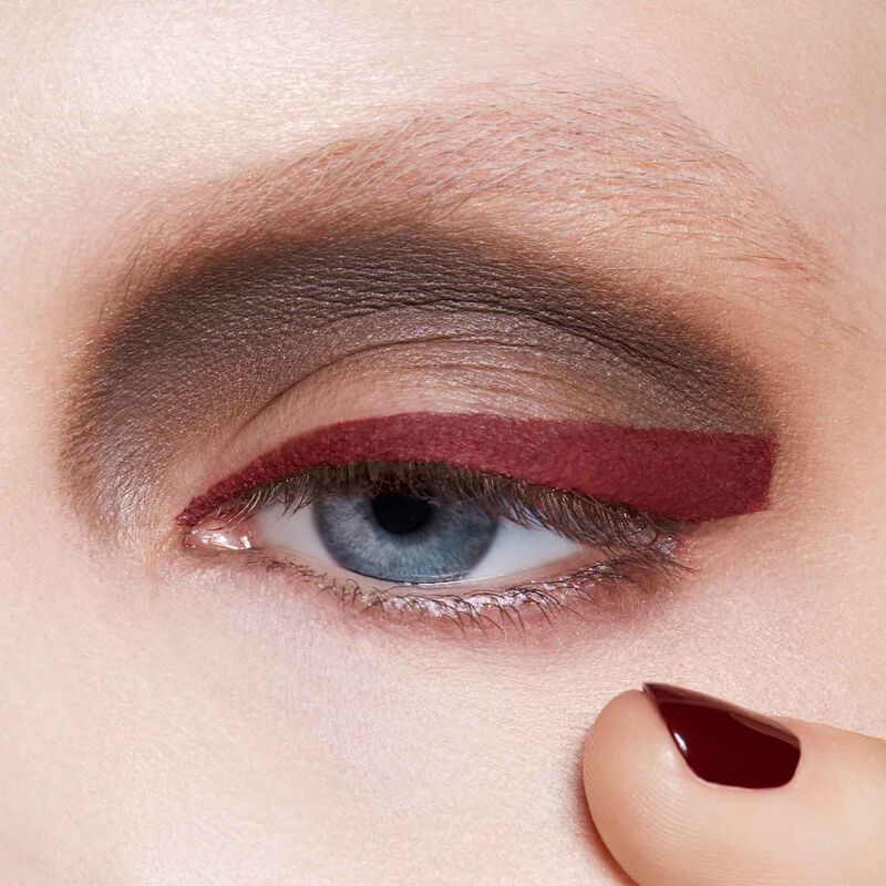 MAC Small Eye Shadow image number 7