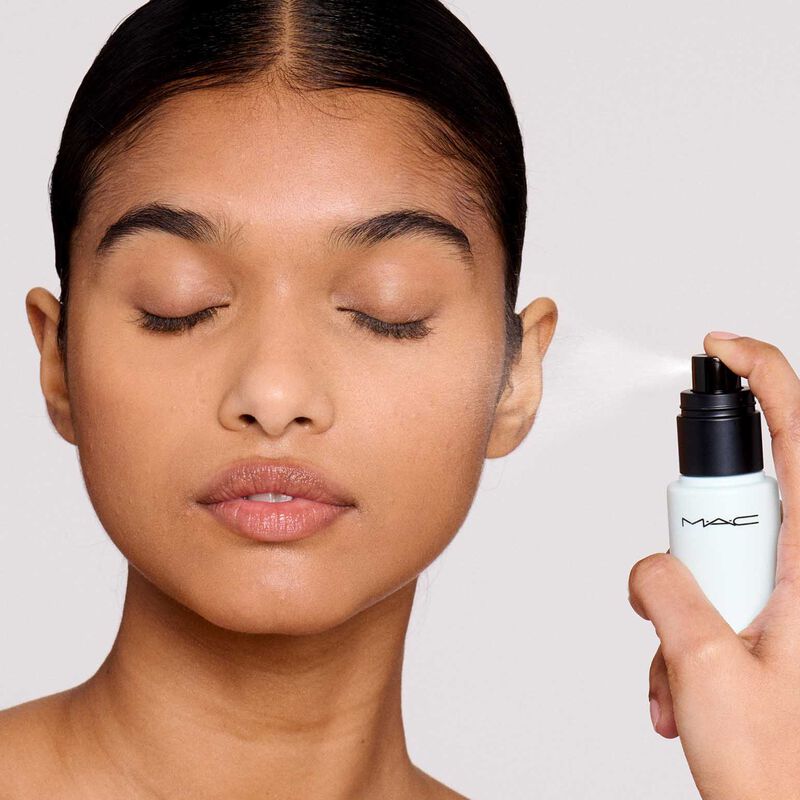 MAC Fix+ Stay Over Matte 24H image number 2