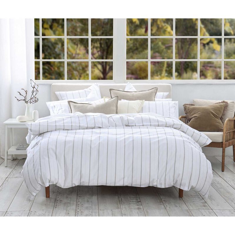 MM Linen Cape Stripe Duvet Set image number 7