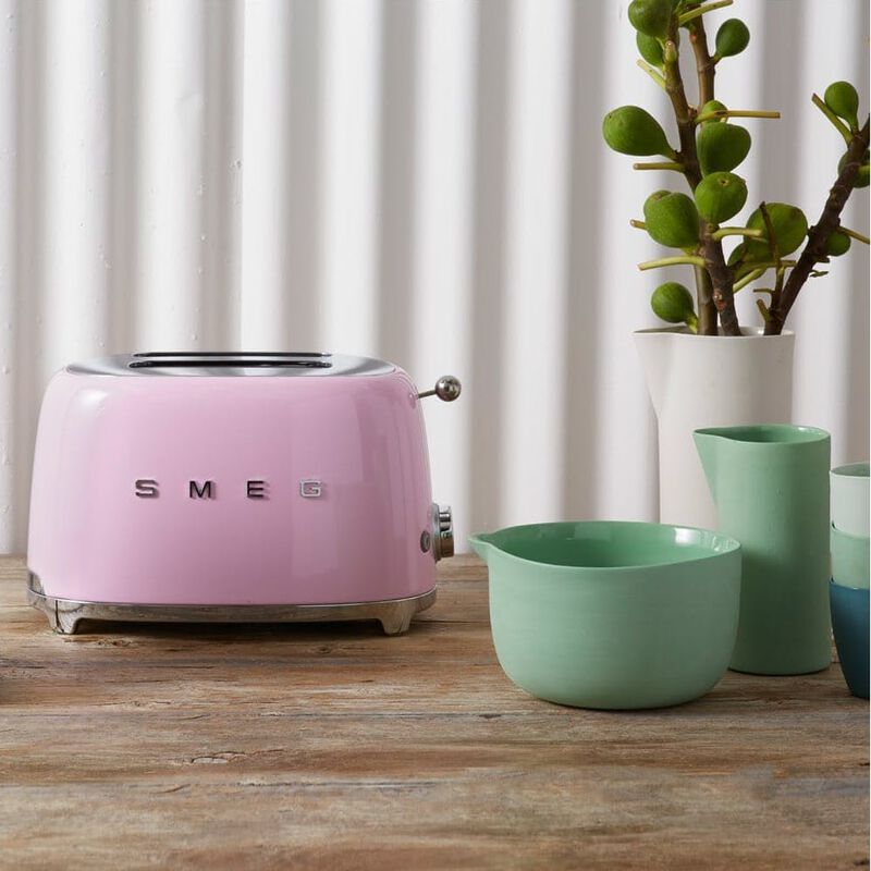 Smeg 2 Slice Toaster - Pink image number 1