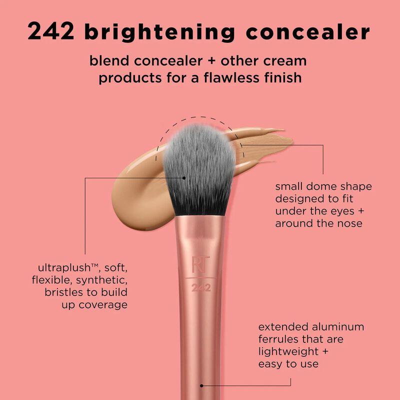 Real Techniques Brightening Concealer Brush image number 2