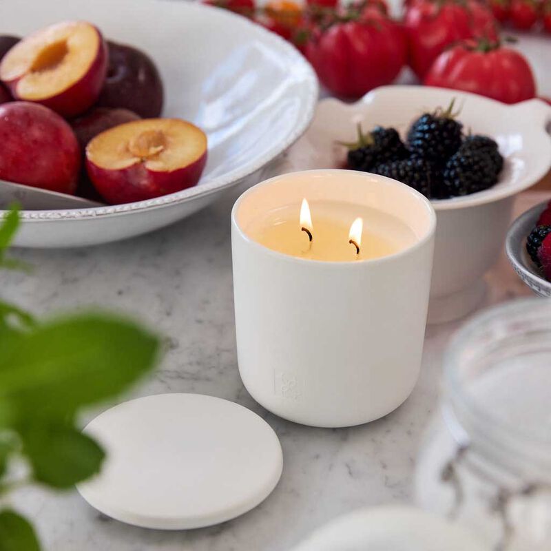 CIRCA Blackberry & Plum Candle 300g image number 1