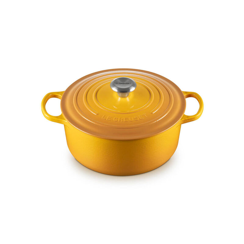Le Creuset Signature Cast Iron Round Casserole 26cm image number 30