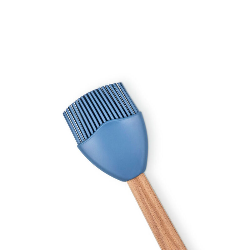 Le Creuset Signature Silicone Pastry Brush image number 12