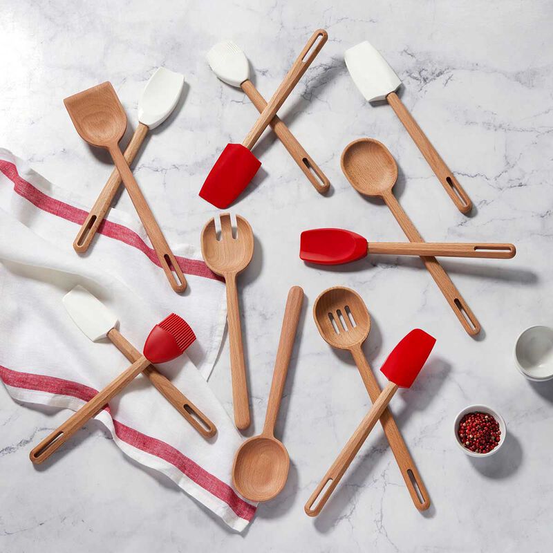 Le Creuset Signature Silicone Small Spatula image number 9