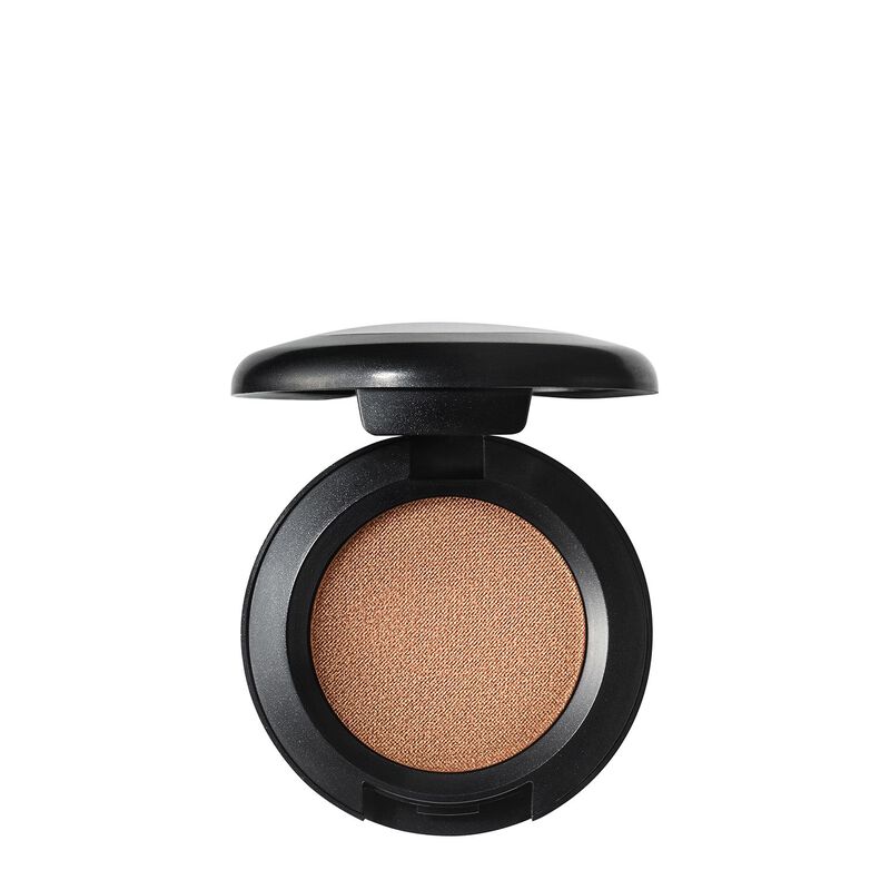 MAC Veluxe Pearl Eyeshadow image number 4