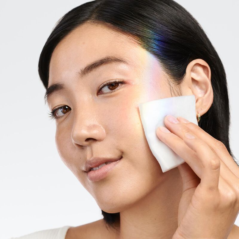 Clinique Even Better™ Brightening Essence Lotion 175ml image number 2