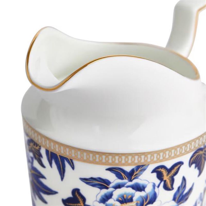 Wedgwood Hibiscus Creamer 260ml image number 2