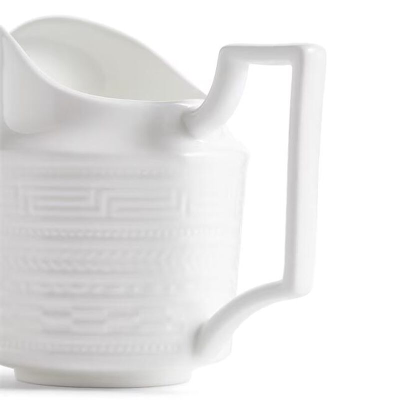 Wedgwood Intaglio Creamer 200ml image number 1
