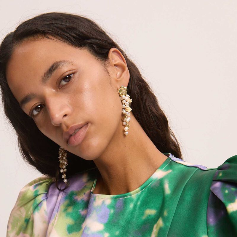 ALÉMAIS Team Spirit Flower & Pearl Earrings image number 1