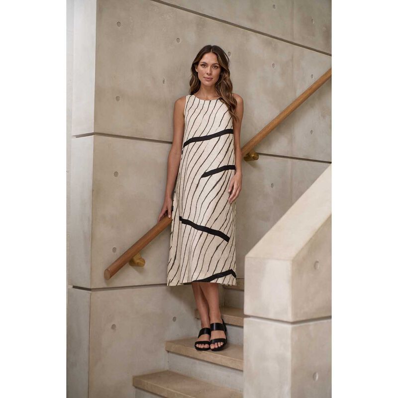 Naturals By O & J Isobars Dress image number 2