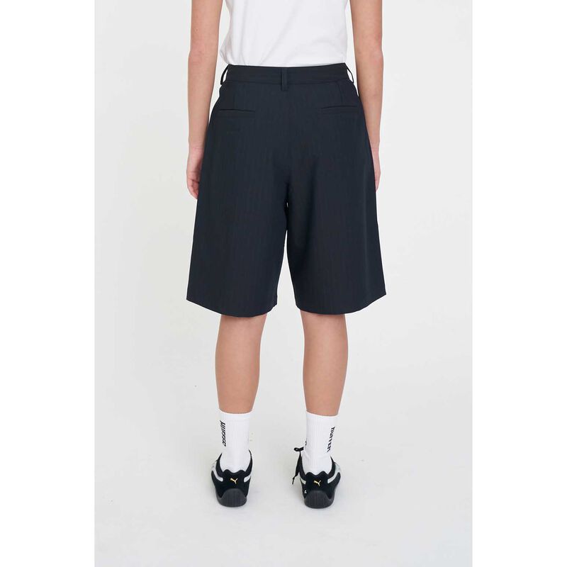 Huffer Pleated Baggy Short image number 1