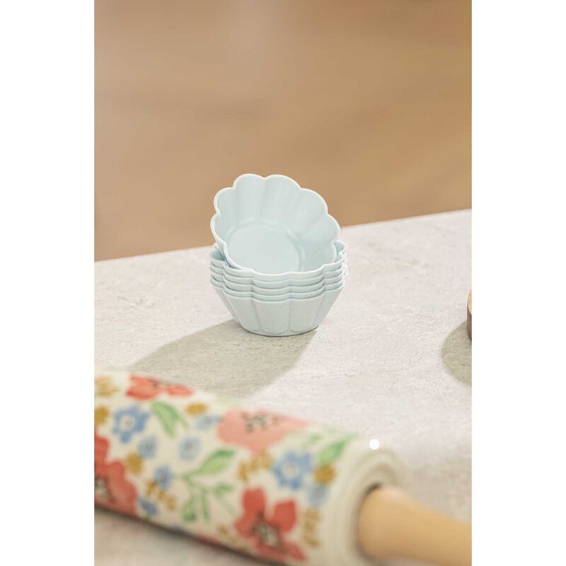 Ladelle Camille Mixed Pack 24 Cupcake Mould image number 3