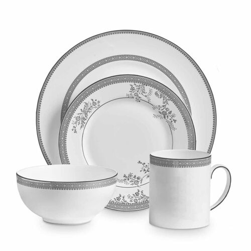 Vera Wang Lace 4 Piece Set
