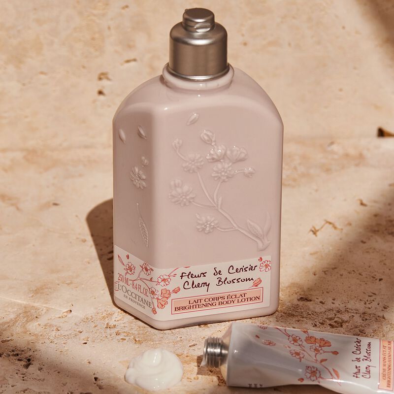 L'Occitane Cherry Blossom Body Lotion 250ml image number 1