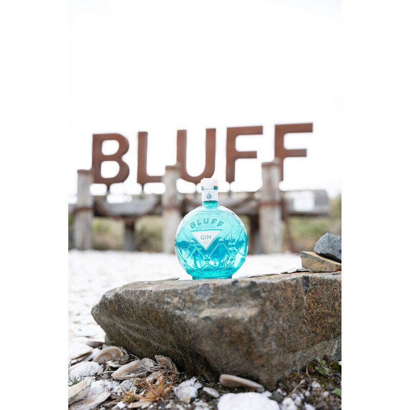 Bluff Distillery London Dry Gin 700ml image number 1