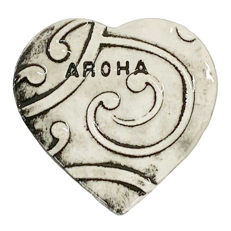 Borrowed Earth Kowhaiwhai Heart Small - Aroha Black image number 0