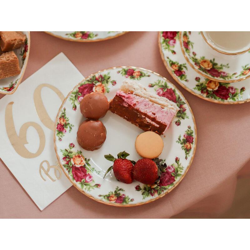 Royal Albert Old Country Roses Breakfast Set, 12 Pieces image number 3