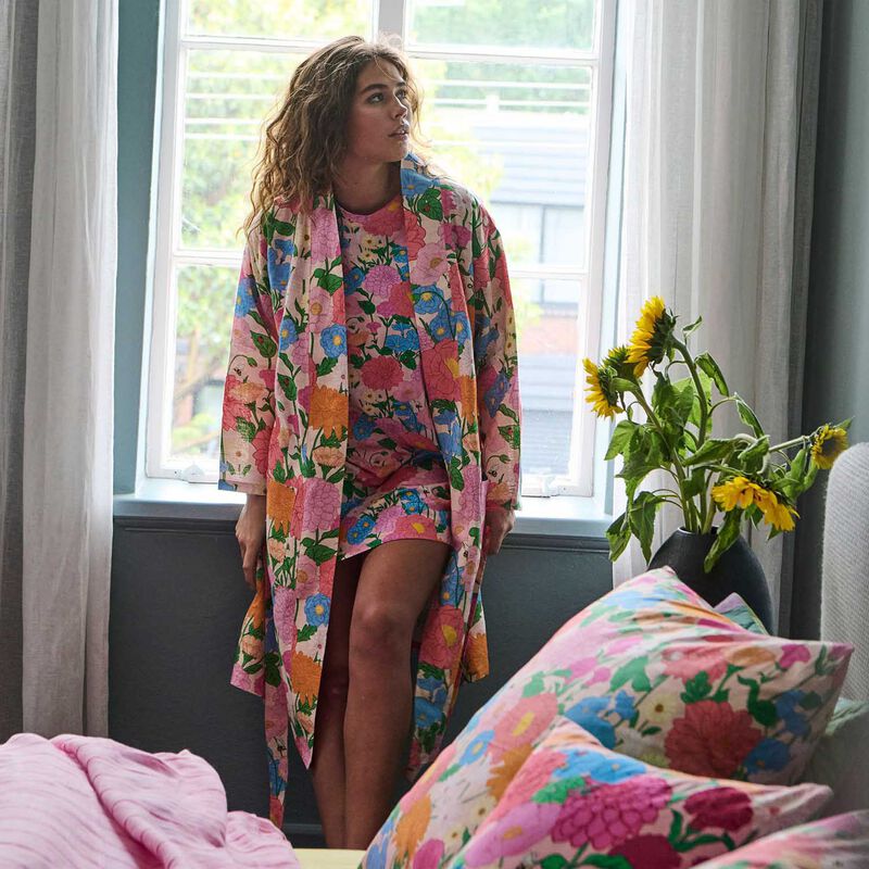 Kip&Co Follow The Sun Linen Robe image number 1