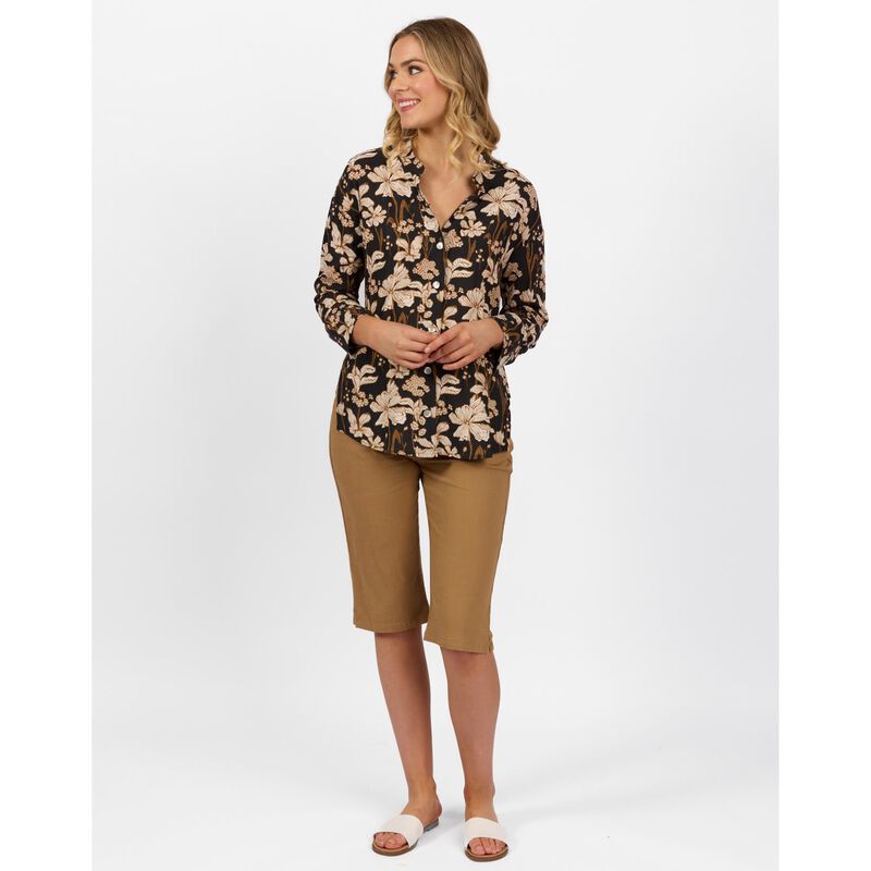 Vassalli Printed Long Sleeve Chinese Collar Shirt With Side Hem Insert image number 3