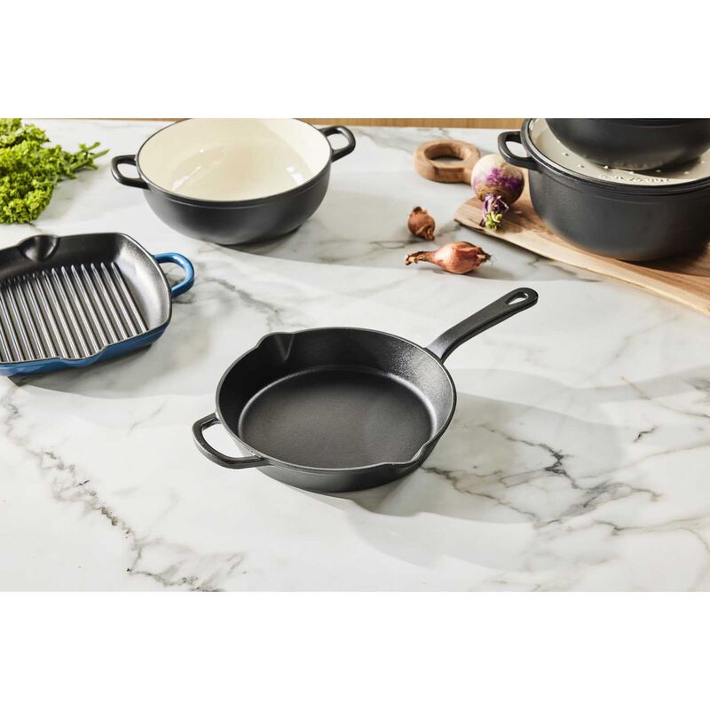 Maxwell & Williams Cast Iron Frypan Black 26cm Gift Boxed image number 3