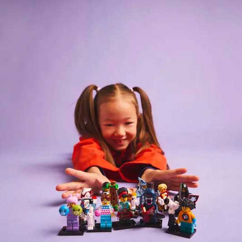 LEGO Minifigures image number 3