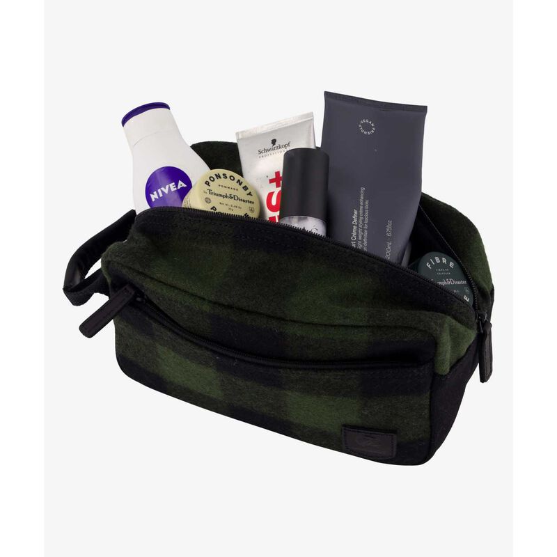 Swanndri Island Bay Wash Bag image number 2