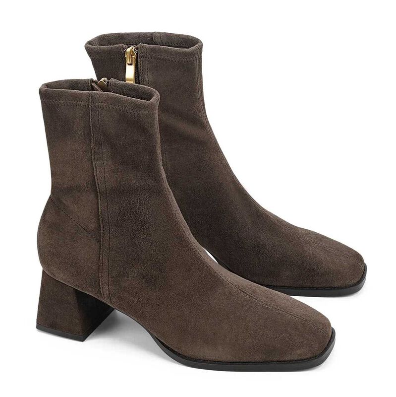 Siren Noelle Block Heel Ankle Boots image number 3