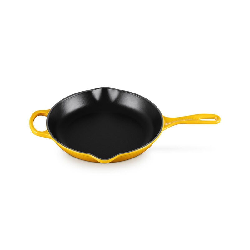 Le Creuset Signature Cast Iron Round Skillet 26cm image number 26