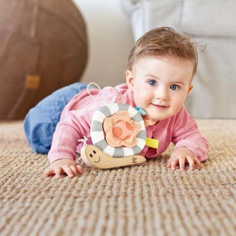 Hape Hook n’ Look Snail image number 1