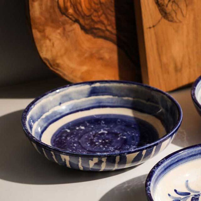 Selbrae House Ceramic Serving Bowl - Medium - Stripe image number 1