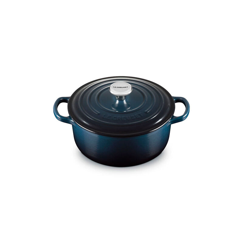 Le Creuset Signature Cast Iron Round Casserole 20cm image number 39