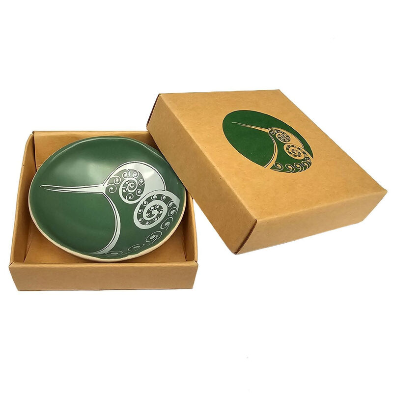 Jo Luping Kiwi White on Green 7cm Porcelain Bowl image number 1