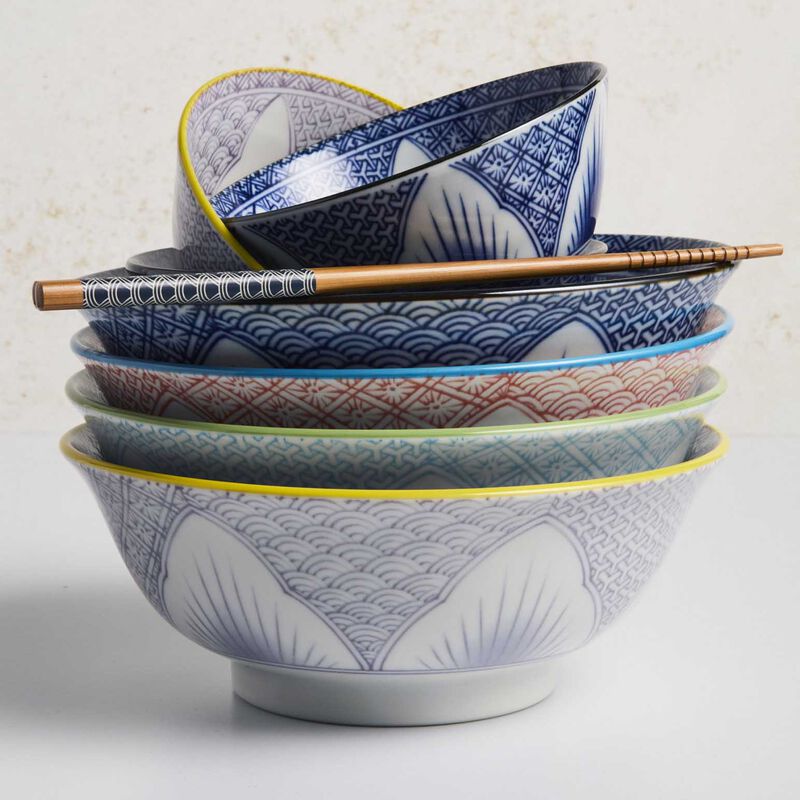 Tokyo Design Studio Lily Flower Tayo Bowl 14x6cm Red image number 2