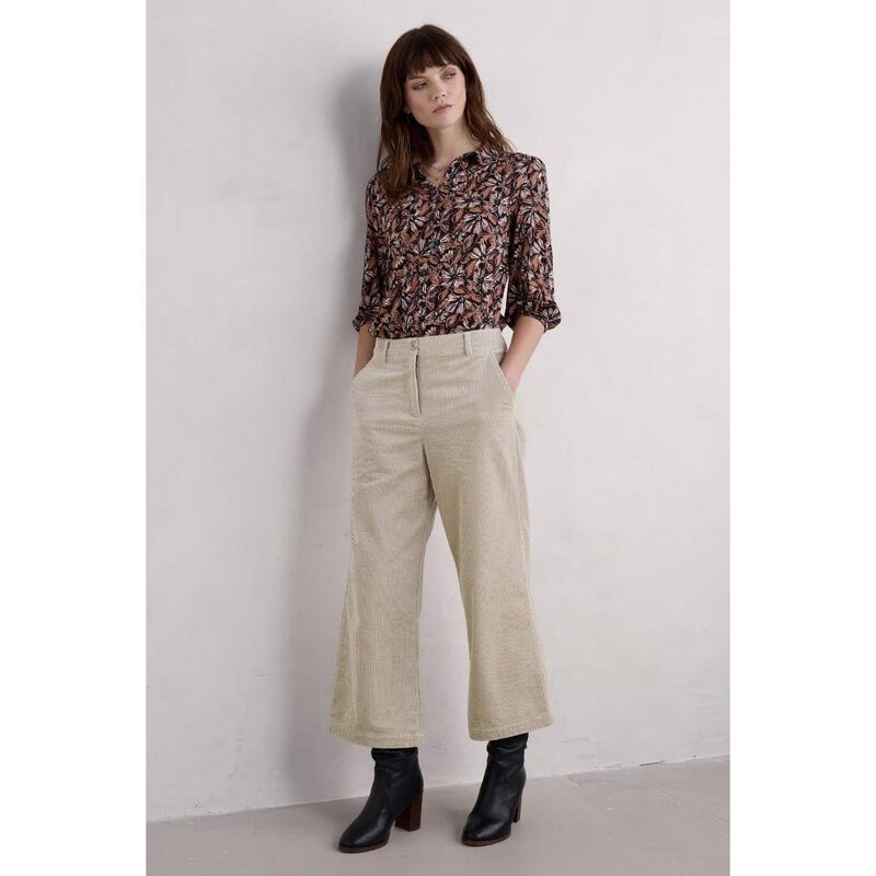 Seasalt Cornwall 3/4 Embrace Shirt Mallow Blooms Pink Grass image number 3