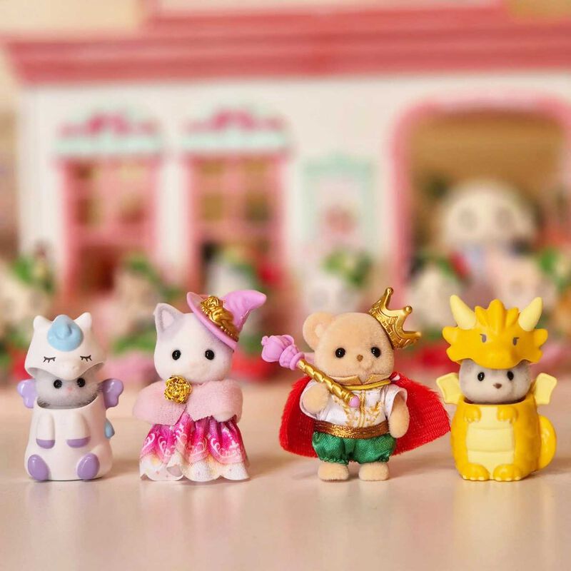 Sylvanian Families Fantastical Fairytale Friends Set image number 3