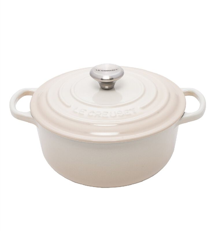 Le Creuset Signature Round Casserole 26 SSKnob - Meringue image number 0