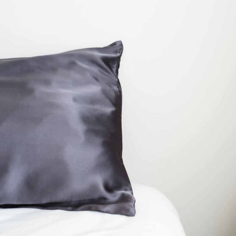 Home Lab 100% Pure Silk Pillowcase image number 4